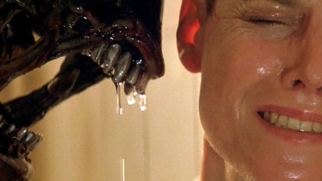 Copertina di Alien 3 di William Gibson: la sceneggiatura a fumetti arriva in Italia