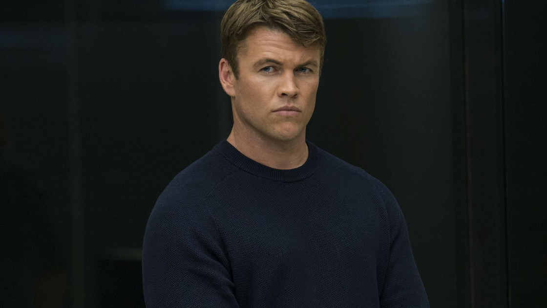 Copertina di Un infortunio a Luke Hemsworth ha cambiato la terza stagione di Westworld: "pensavo di venire licenziato"