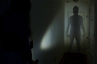 Copertina di Guarda Shadowed, il nuovo corto horror dal regista dell'inquietante Lights Out