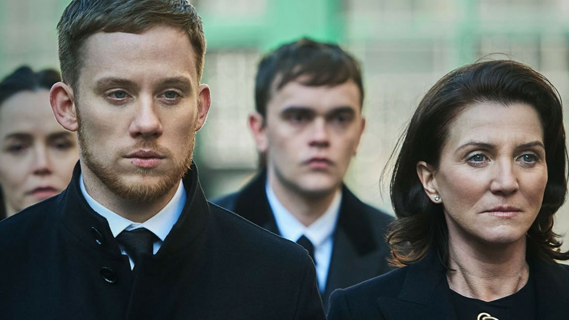 Copertina di Gangs of London, dal 6 luglio su Sky, già rinnovata per una stagione 2