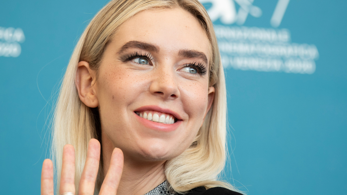 Copertina di Vanessa Kirby, è nata una star a Venezia? I film dell'attrice più chiacchierata in Mostra