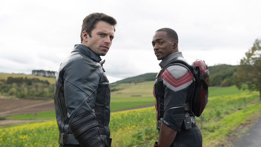 Sebastian Stan: "Finalmente libero da Anthony Mackie" [VIDEO]