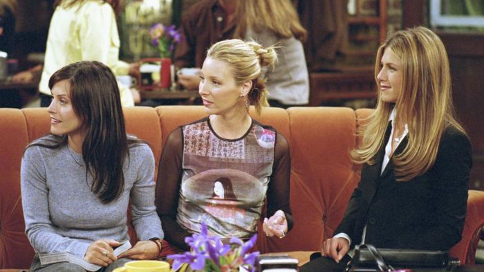 Immagine di Friends, nuova reunion: Aniston e Kudrow celebrano Courtney Cox [VIDEO]