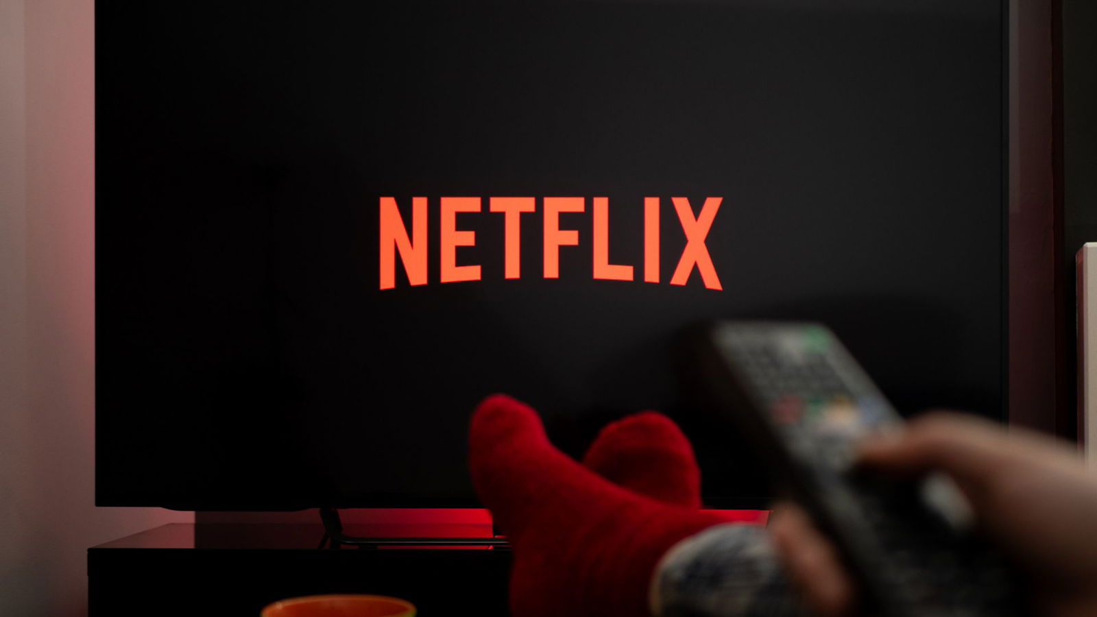 Immagine di Condivisione password, Netflix fa marcia indietro e ammette l'errore