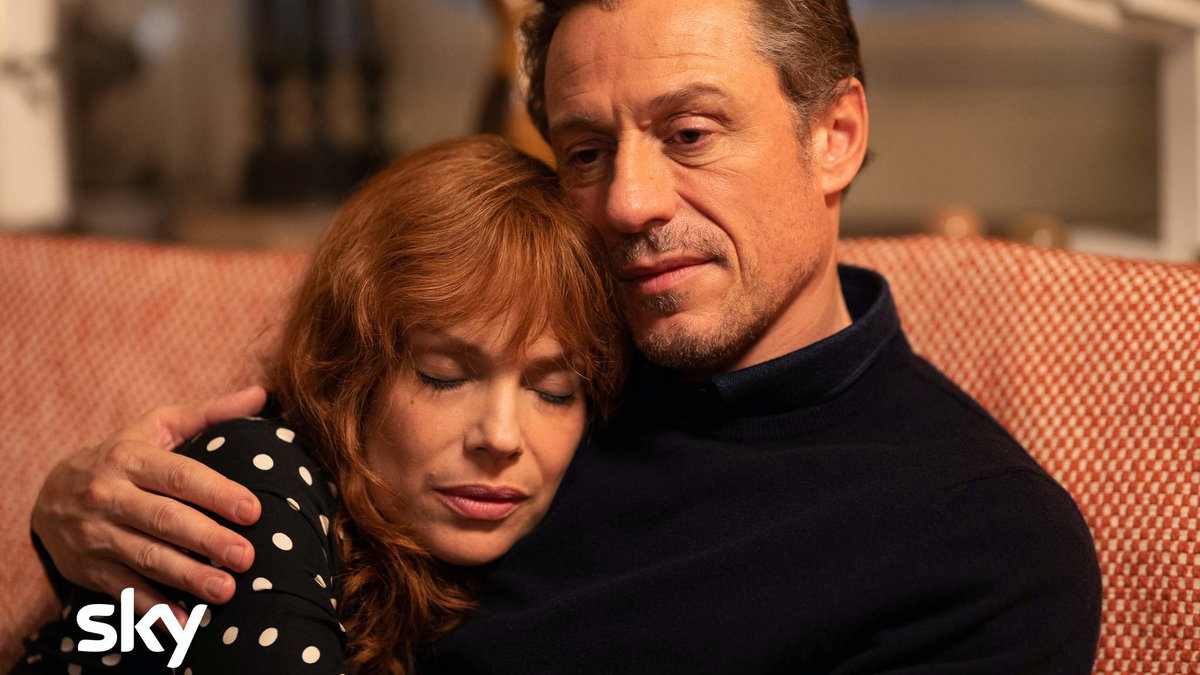 Immagine di Stefano Accorsi e Micaela Ramazzotti protagonisti della nuova serie Sky, Un Amore [TRAILER]