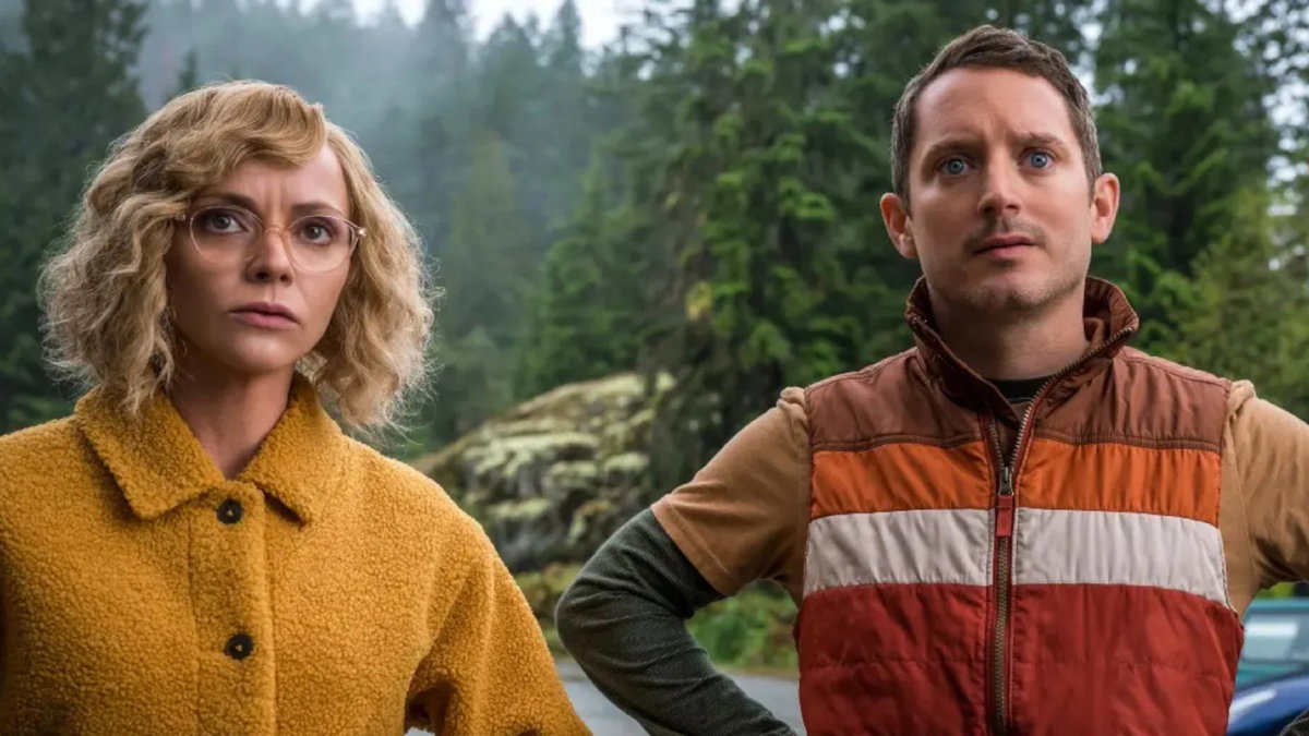 Immagine di Yellowjackets 2: le prime immagini con Elijah Wood [GUARDA]