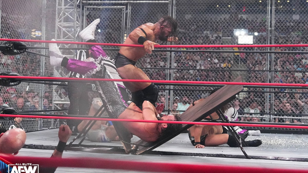 Immagine di AEW: ecco chi ha vinto il Blood and Guts match