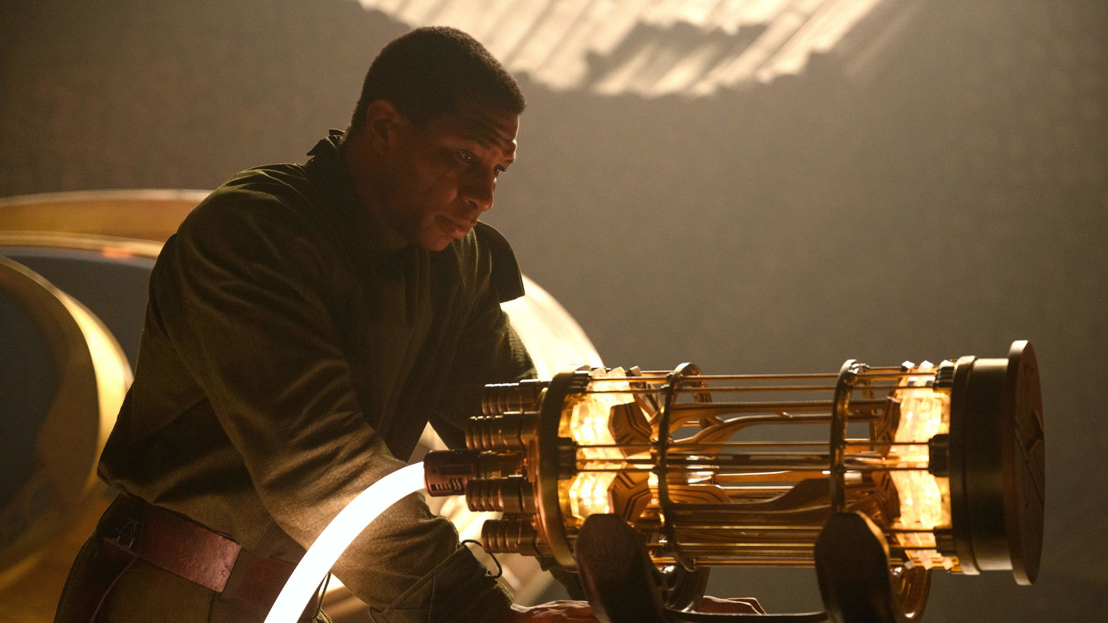 Immagine di Addio Kang, Marvel Studios licenzia Jonathan Majors