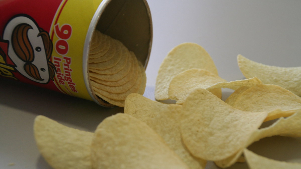 Immagine di Pringles e caviale: un kit in arrivo in edizione limitata