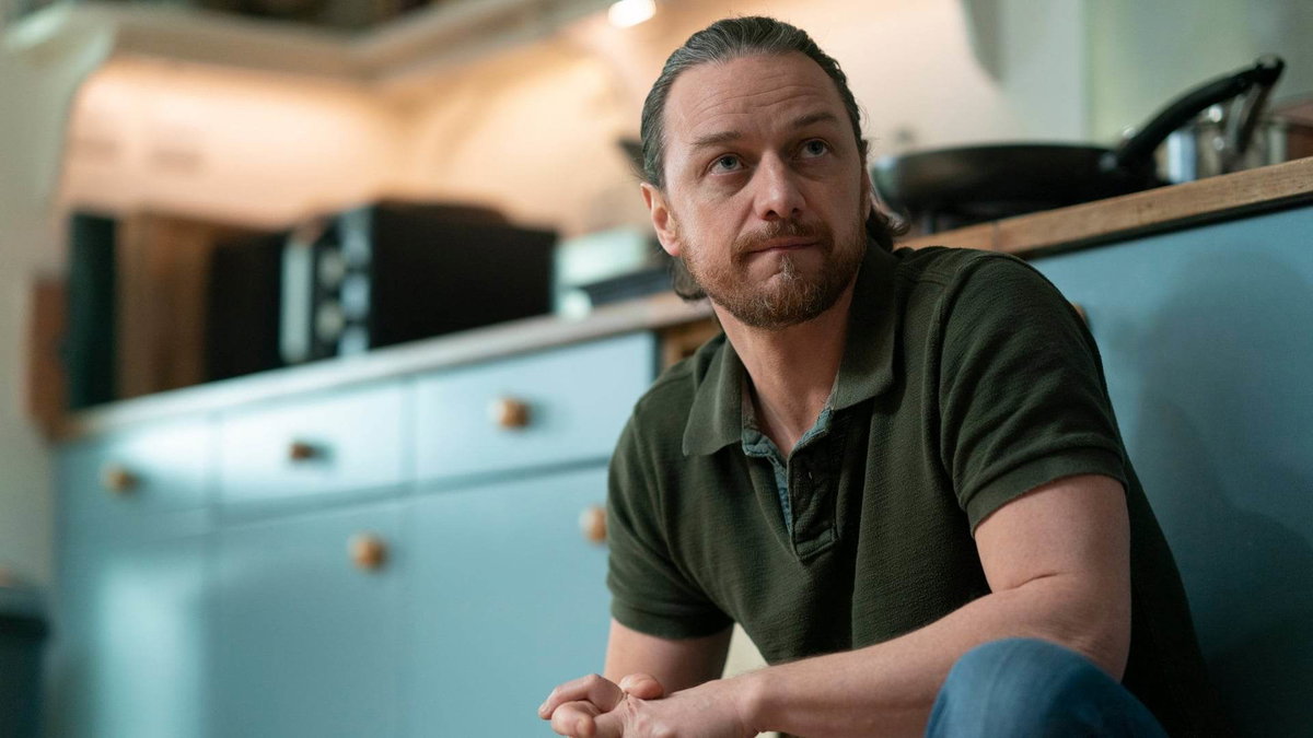 Immagine di James McAvoy protagonista nel remake di un noto film horror