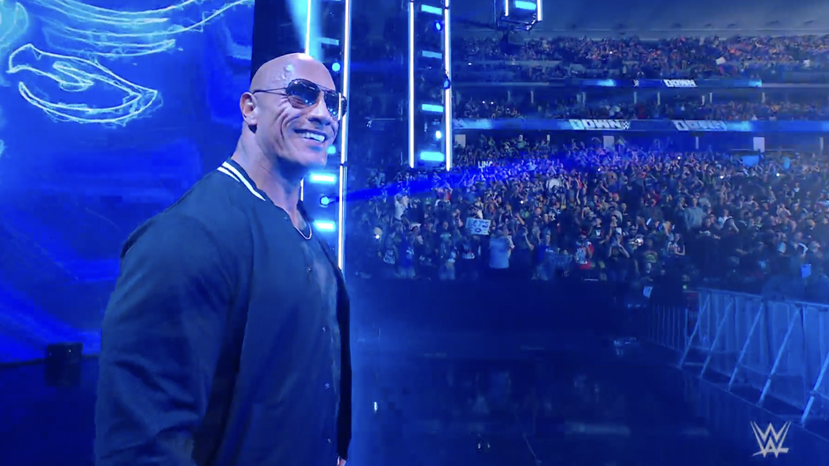 Immagine di The Rock è tornato a SmackDown, fan WWE in delirio [VIDEO]