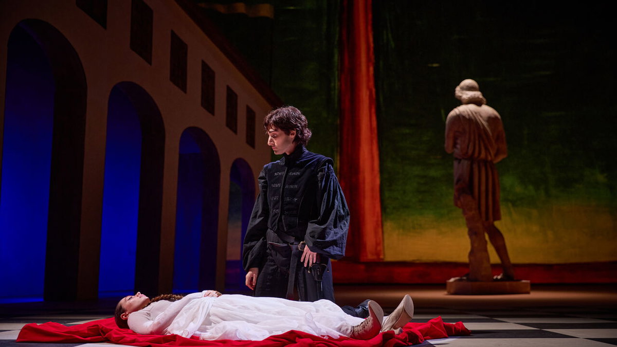 Immagine di Romeo è Giulietta: Pilar Fogliati, Giovanni Veronesi presentano il film