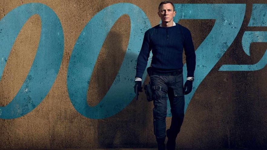 James Bond, Zack Snyder rivela che tipo di film avrebbe in mente per 007